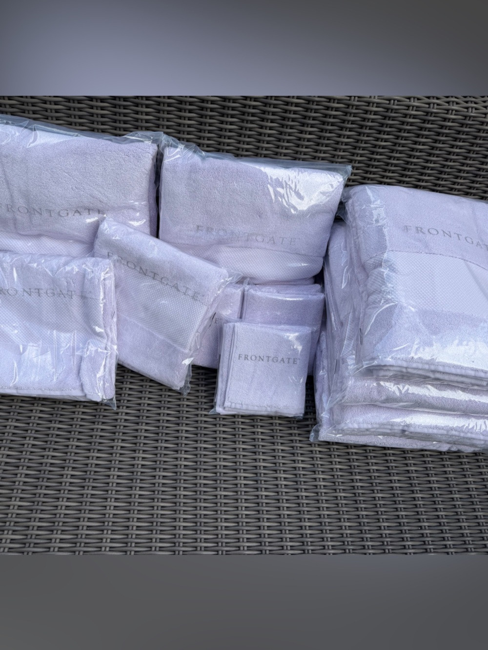 Frontgate Resort Bath Towel Set - NWT - Picture 14 of 16